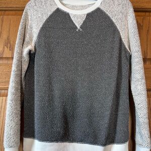 ZYIA Black and White Sweatshirt